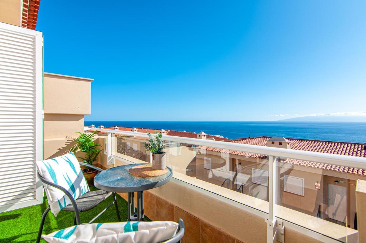 Вілла Luxury Townhouse With Panoramic Sea View Пуерто-де-Сантьяго Екстер'єр фото