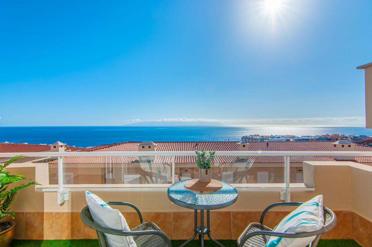 Вілла Luxury Townhouse With Panoramic Sea View Пуерто-де-Сантьяго Екстер'єр фото